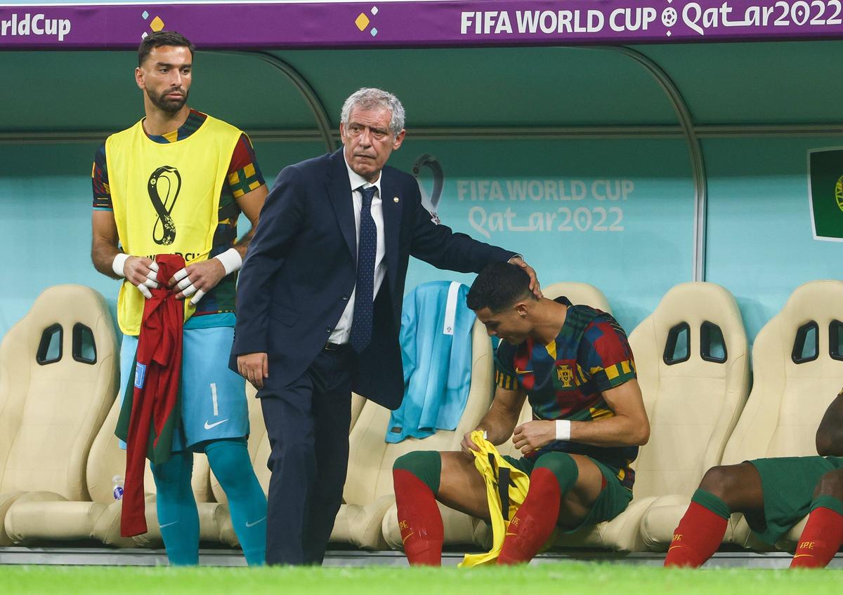 Tot stadionul l-a cerut pe teren! Fernando Santos l-a pedepsit pe Cristiano Ronaldo, însă a cedat la presiunea fanilor + cum a reacționat CR7 în momentul schimbării
