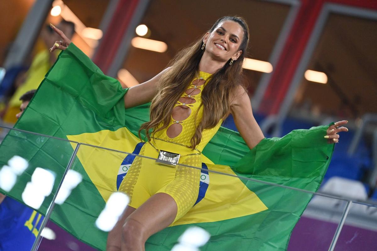 Cel mai frumos fan » Logodnica portarului Germaniei a sărbătorit cu Neymar calificarea în sferturi