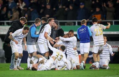 Performanță incredibilă în Germania » După Bayern, echipa-fenomen din liga a treia a răpus încă un nume greu din Bundesliga