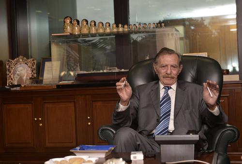 Iorgos Vardinoianis în 2013, în biroul său din Atena. Foto: Cristi Preda