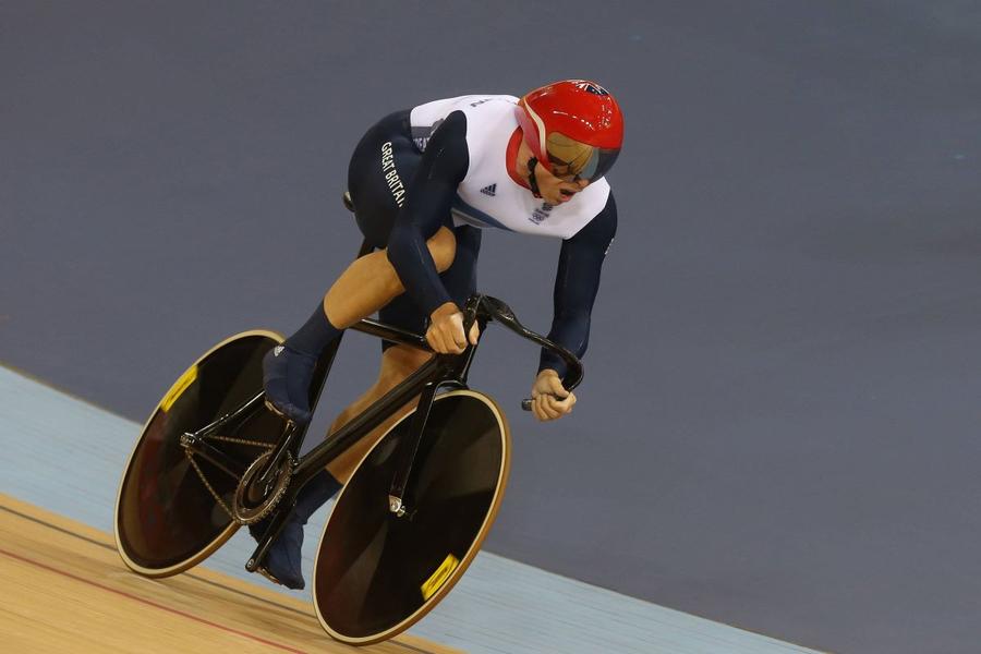 Chris Hoy concurând în proba de sprint echipe la JO de la Londra 2012 Foto: Imago Images Sextuplul campion olimpic, noutăți despre dignosticul crunt primit în urmă cu doi ani: „Înveți să trăiești în prezent”