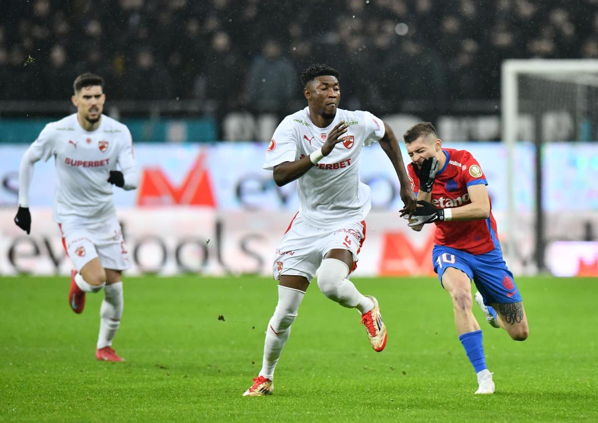FCSB - Dinamo, imagini de meci (6 decembrie 2025)
