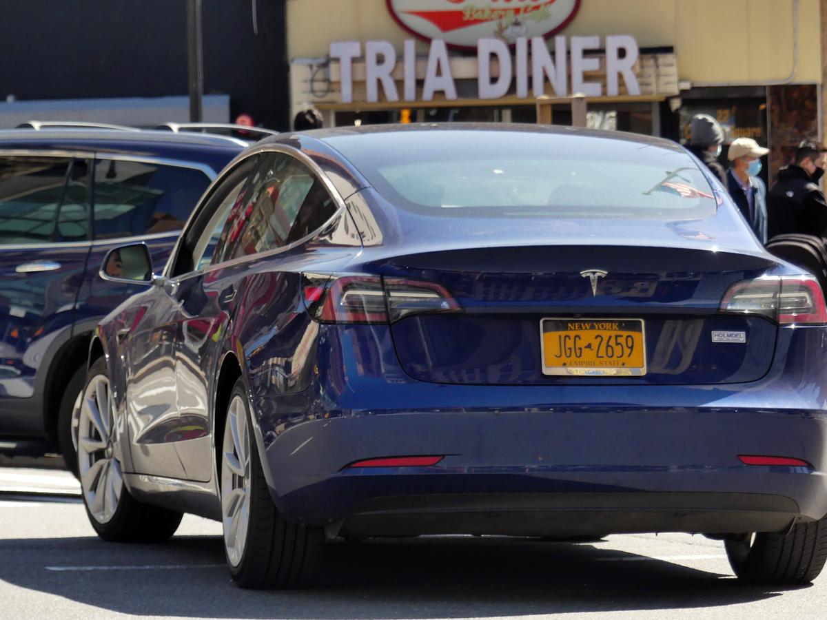 Tesla 3