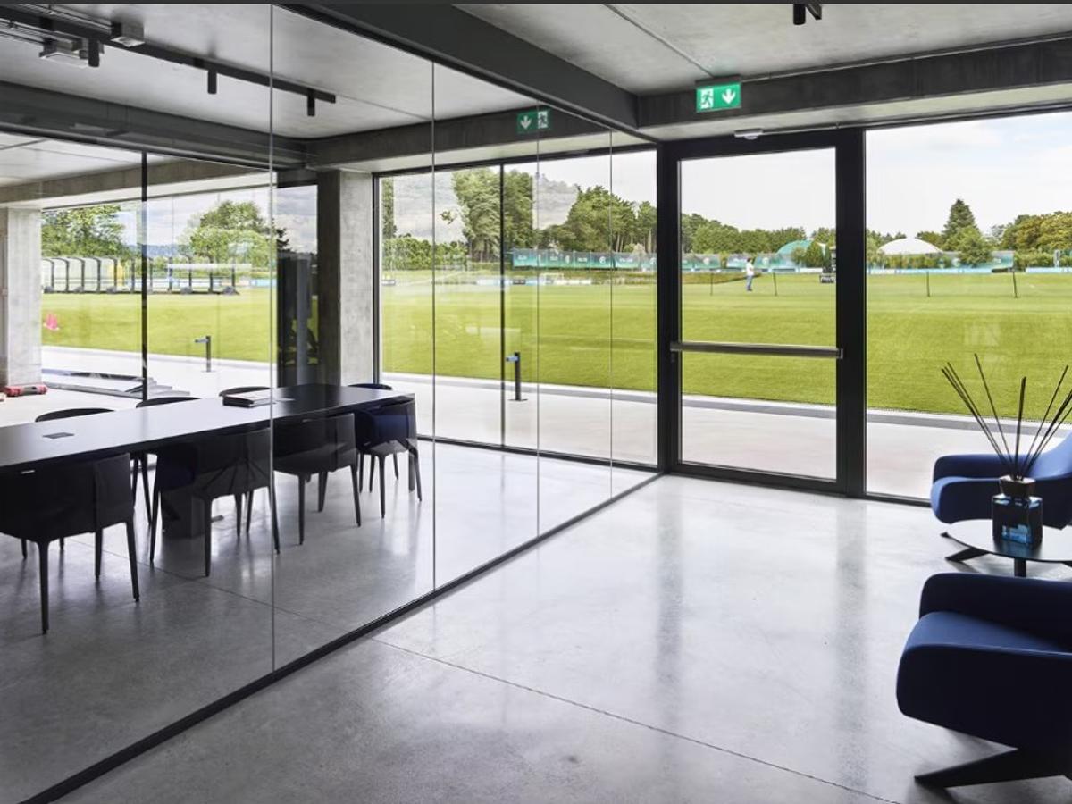 Imagini din BPER Training Centre din Appiano Gentile, în care se pregătește Interul lui Chivu