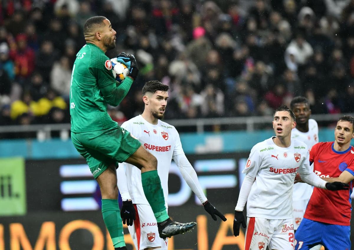 FCSB - Dinamo, imagini de meci (6 decembrie 2025)