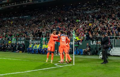 Barcelona a făcut show în meciul cu Betis » Victorie într-un meci cu 8 goluri