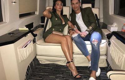 CRISTIANO RONALDO. Imaginea de jumătate de milion de likeuri, care a amuzat internetul: „Sunt atât de sărac încât nici nu-mi dau seama!” + care e răspunsul