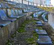 EXCLUSIV „Municipalul” din Bacău, „arena groazei”! Imagini cu stadiul dezastruos în care se află acum stadionul care obișnuia să adune 20.000 de spectatori