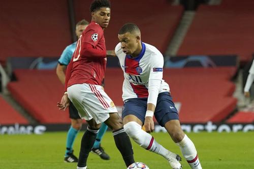 Marcus Rashford (roșu) și Kylian Mbappe, locurile 1 și 5 în top // foto: Imago