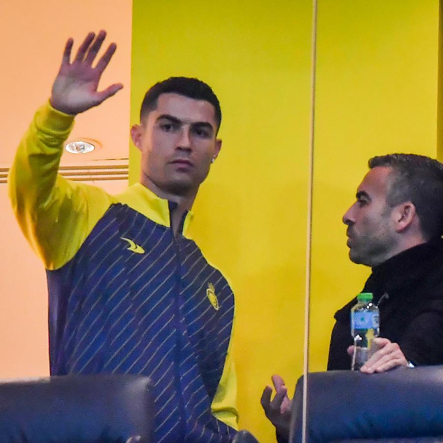 Cristiano Ronaldo a plecat la pauză din lojă în timpul meciului Al Nassr - Al Ta'ee. Foto: Twitter @brfootball Primul scandal cu Ronaldo la Al-Nassr. A plecat la pauză din lojă!