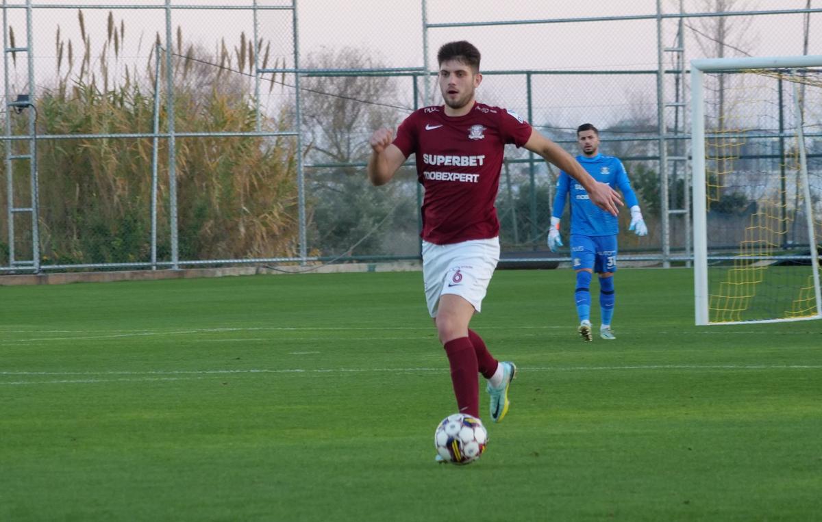 Rapidul lui Mutu, chinuit de o echipă din liga a treia » Emmers i-a salvat pe giuleșteni de un rezultat rușinos