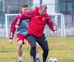 Dorinel Munteanu a făcut spectacol la antrenamentul Oțelului » Antrenorul n-a mai rezistat și s-a băgat la joc