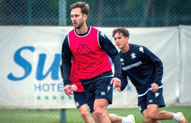 Cristi Dulca, selecționerul naționalei de fotbal feminin a României, crede că FCSB a greșit: „Nu aș fi renunțat la Djokovic, e extrem de valoros”
