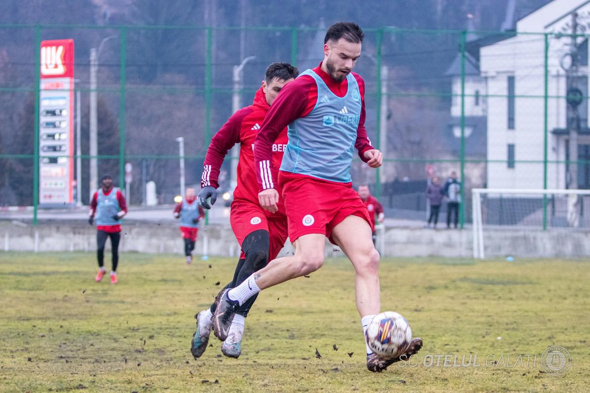 Dorinel Munteanu a făcut spectacol la antrenamentul Oțelului » Antrenorul n-a mai rezistat și s-a băgat la joc