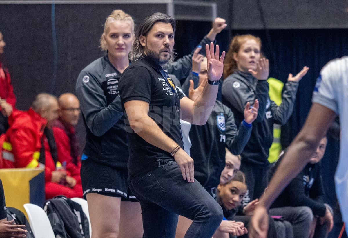 CSM București a zdrobit-o pe Buducnost » Cel mai mare scor din istoria „tigroaicelor” în Liga Campionilor!