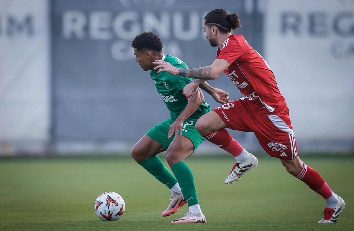 1-1 pentru Leo Grozavu la debut contra unui adversar de grupele Europa League! Hervin Ongenda, declarația zilei: „Nu regret că l-am refuzat pe Becali”