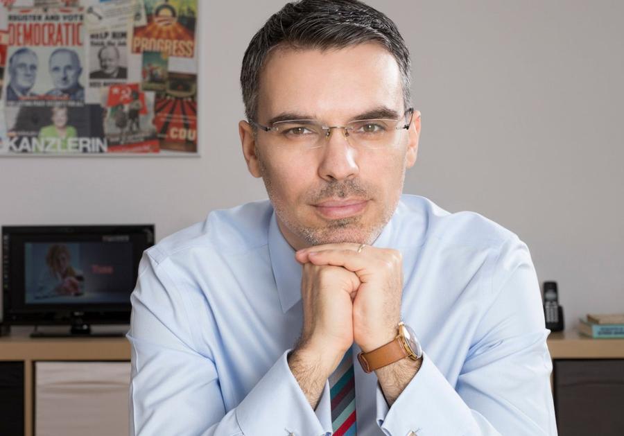 Remus Ștefureac, directorul INSCOP Research „Sportivii noștri nu sunt mai vulnerabili decât e societatea” » Remus Ștefureac, director INSCOP Research, despre dezinformare, fake news și tendința „suveranistă” din România