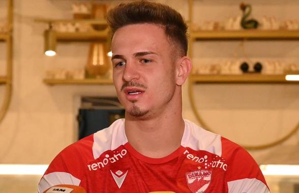 Alex Pop a povestit cum a decurs „botezul” la Dinamo: „Le-am făcut pe toate!” » Ce melodie le-a „interpretat” colegilor