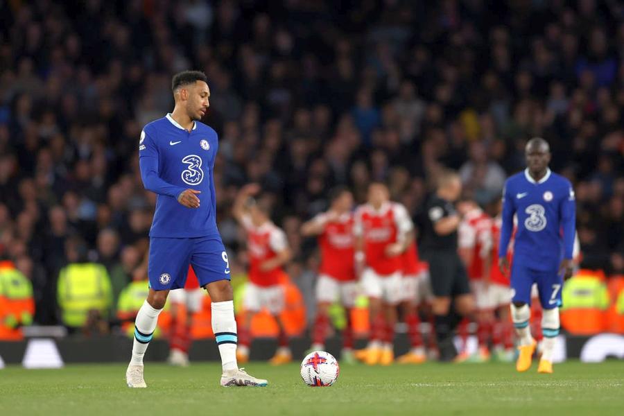 Aubameyang, în tricoul lui Chelsea/ foto Guliver/GettyImages Fostul jucător de la Barcelona, dezvăluiri tulburătoare: „«Tată, sunt niște oameni în casă». Încă am coșmaruri” + „Arteta mi-a spus că l-am înjunghiat pe la spate”