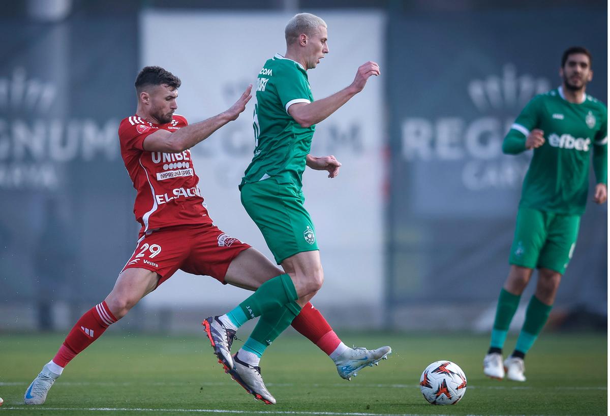 1-1 pentru Leo Grozavu la debut contra unui adversar de grupele Europa League! Hervin Ongenda, declarația zilei: „Nu regret că l-am refuzat pe Becali”