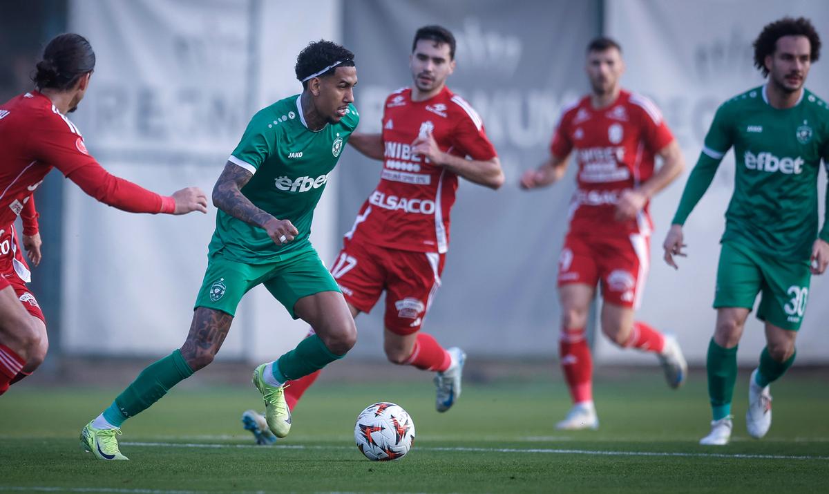 1-1 pentru Leo Grozavu la debut contra unui adversar de grupele Europa League! Hervin Ongenda, declarația zilei: „Nu regret că l-am refuzat pe Becali”