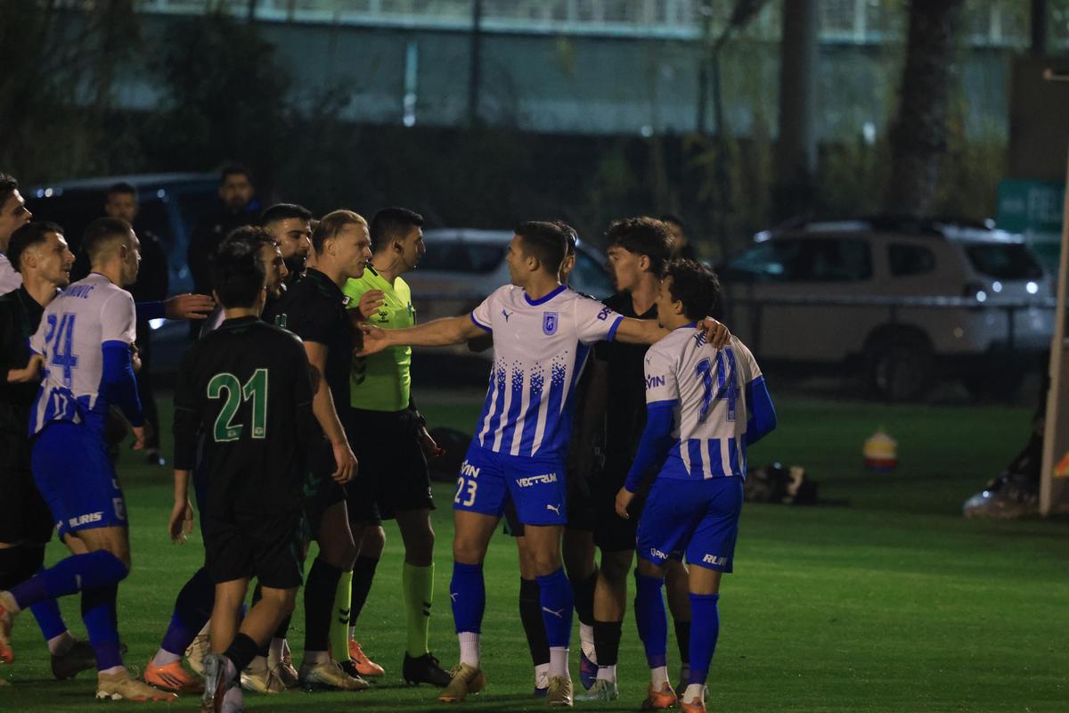 Scandal pe teren în Craiova - Konyaspor