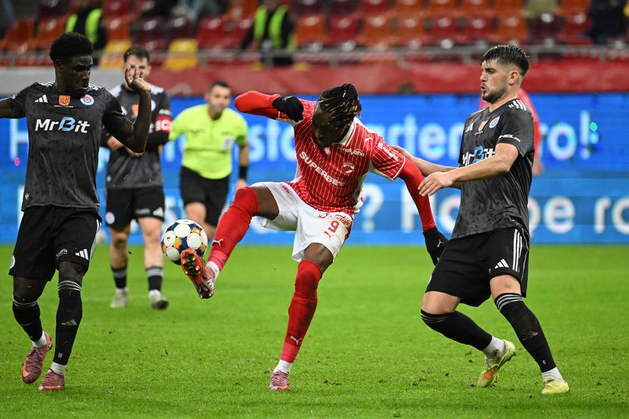 Paul Iacob s-a integrat excelent la Oțelul. Foto: Imago „Un pas greșit și ești afară” » Paul Iacob și-a dezvăluit planurile înainte de reluarea Superligii: „Cel puțin un trofeu!”