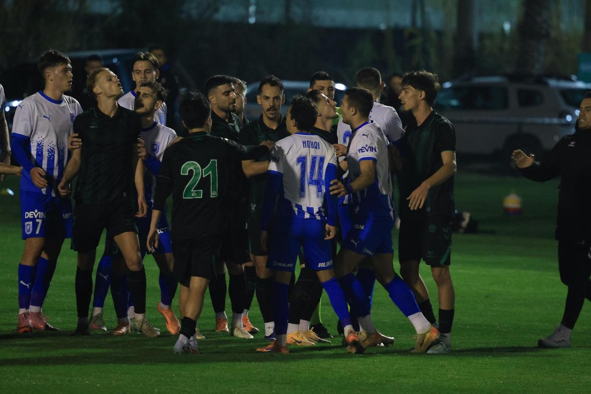 Scandal pe teren în Craiova - Konyaspor