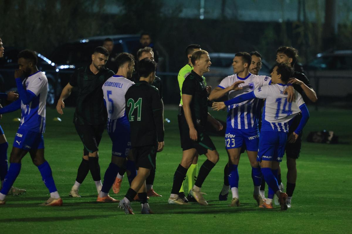 Scandal pe teren în Craiova - Konyaspor
