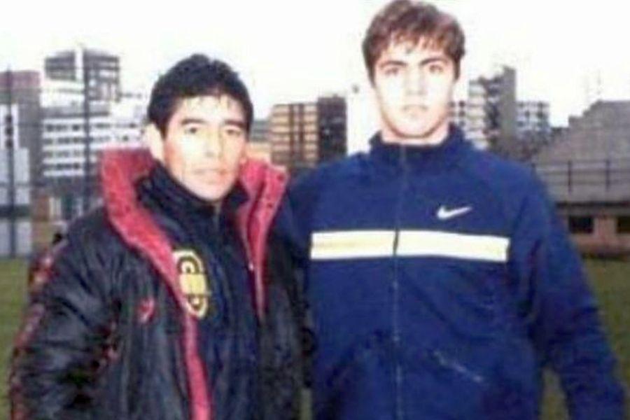 Elias Bazzi și Diego Maradona, o fotografie pentru eternitate „Argentina e pasiune pentru fotbal, Messi e fundamental și la 40 de ani!” » Vine din Cordoba, a jucat la Dinamo și U Cluj: „M-am antrenat cu Maradona”