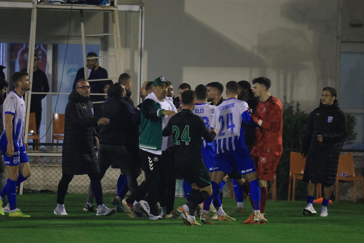 Scandal pe teren în Craiova - Konyaspor