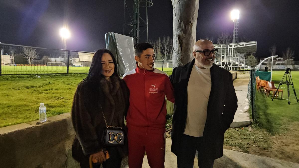 Mama jucătorului de la Dinamo, dialog în cantonament cu Andrei Nicolescu » A surprins pe toată lumea