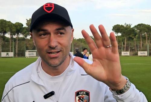 Burak Yilmaz este antrenorul românilor Deian Sorescu și Alex Maxim la Gaziantep
Foto Eduard Apostol (GSP)
