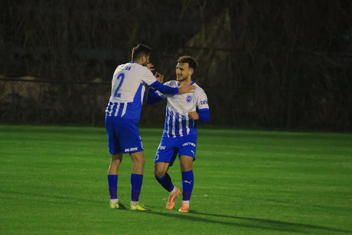 Universitatea Craiova - Konyaspor s-a încheiat cu mare scandal! Arbitrul a fluierat finalul în minutul 88 din cauza incidentelor
