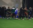 Scandal pe teren în Craiova - Konyaspor // FOTO: Ionuț Iordache (GSP.ro)