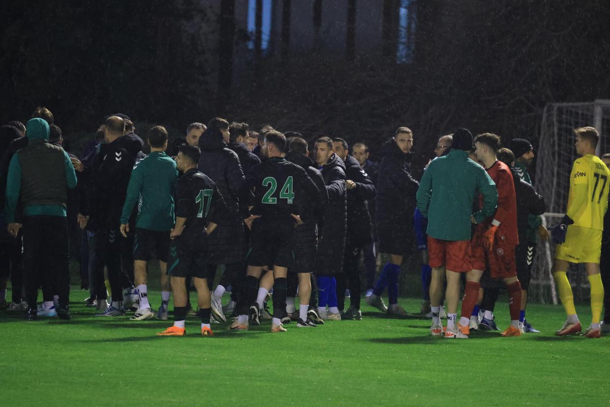 Scandal pe teren în Craiova - Konyaspor
