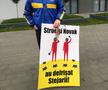 Suporterii s-au strâns pentru a protesta în fața stadionului „Arcul de Triumf” / Sursă foto: GSP.ro