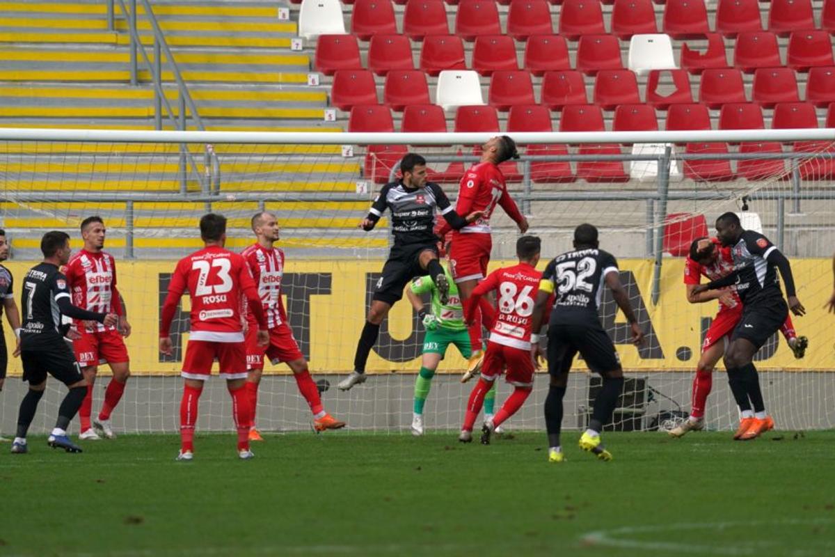 UTA - Hermannstadt 1-1. „Bătrâna Doamnă”, salvată de eroarea lui Istvan Kovacs » Cronică + clasament actualizat