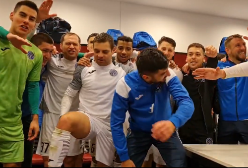 Imediat după FCSB - Clinceni 0-1, jucătorii ilfovenilor au pornit fiesta în vestiar.