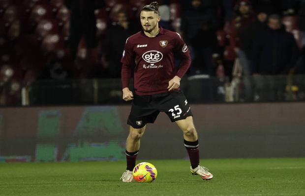 Radu Drăgușin a debutat la Salernitana! Fundașul român, titular în duelul cu Spezia