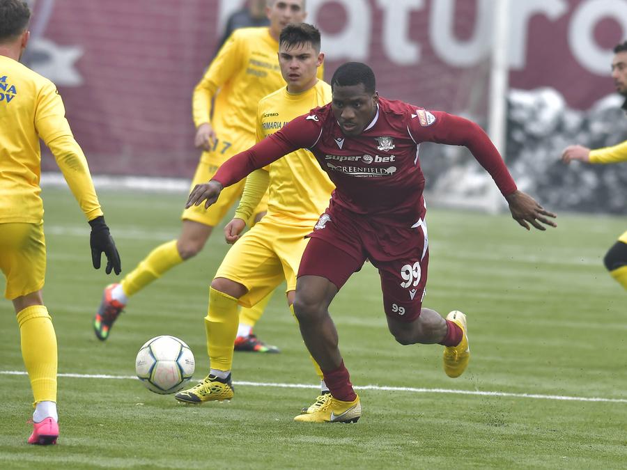 Emmanuel Ernest (foto: Imago) FC Argeș continuă să se întărească: cine e ultimul venit + Argeșenii l-au prezentat oficial şi pe George Ganea