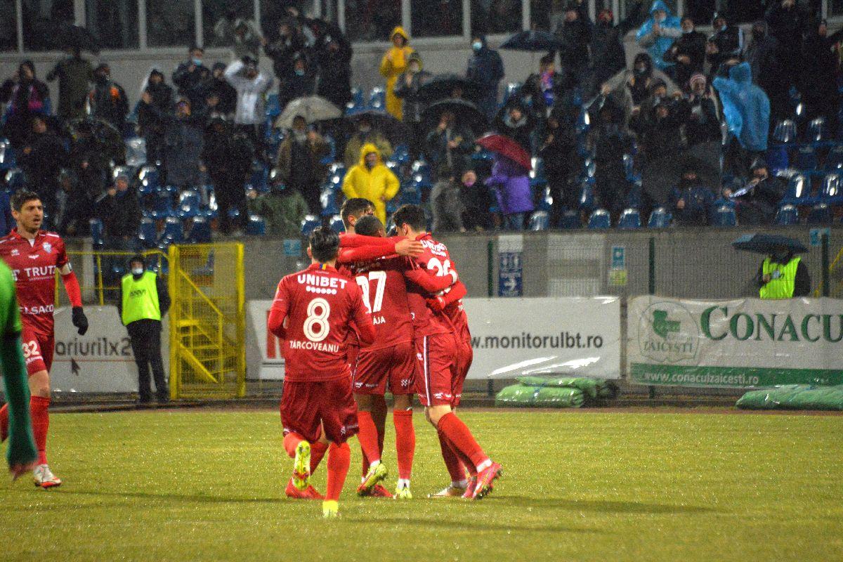 FC Botoșani - Dinamo 4-0 - imaginile spectaculoase ale „măcelului” din Moldova