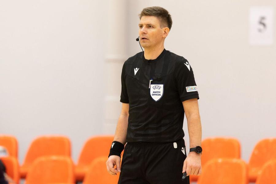 Un fost coleg al lui Hațegan și Kovacs a promovat în prima grupă valorică a arbitrilor FIFA