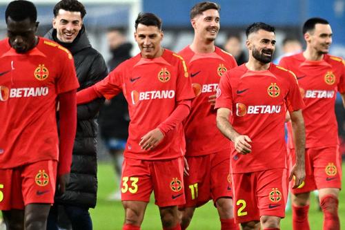 FCSB păstrează în continuare un avans liniștitor în fruntea Superligii / FOTO: Imago Images
