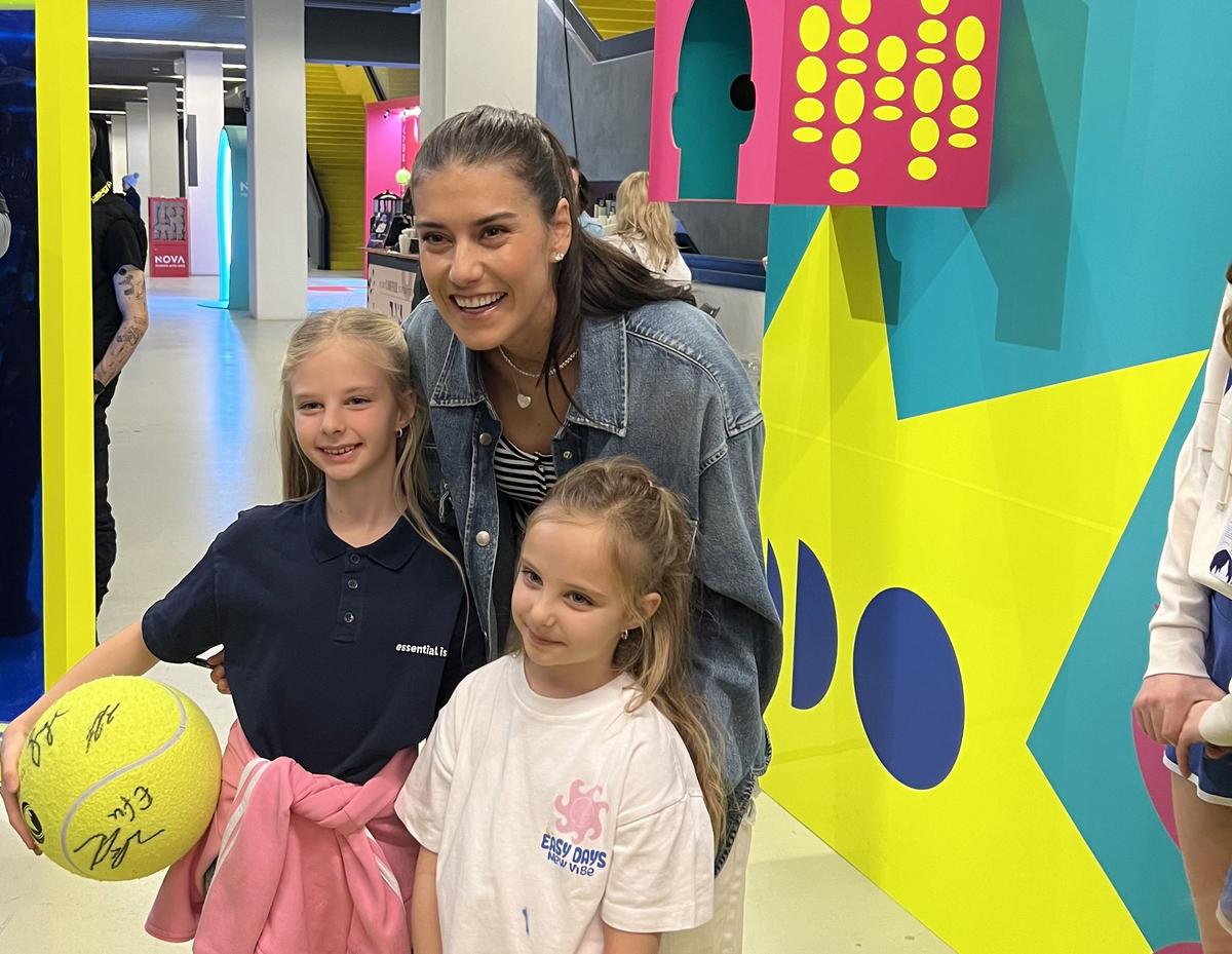 Sorana Cîrstea, interacțiune cu fanii în BTarena: „Sunteți mai frumoasă ca la televizor” + cât va mai juca și ce a spus despre retragerea Simonei Halep