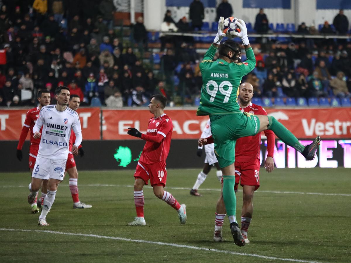 Raul Opruț vrea ca toate echipele de tradiție să ajungă în play-off: „Va fi incendiar!”