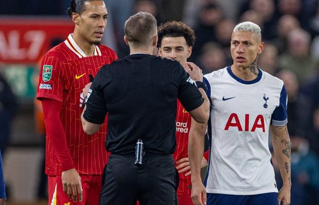 Spurs, desființați de comentatori: „Mai rău ca Accrington!” » Dar Liverpool trebuia să fie în „zece” încă din debut!