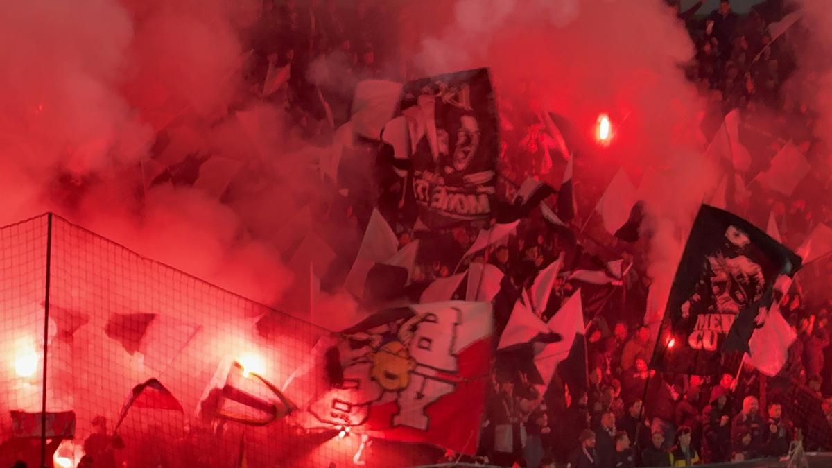 Torțe la CFR - U Cluj