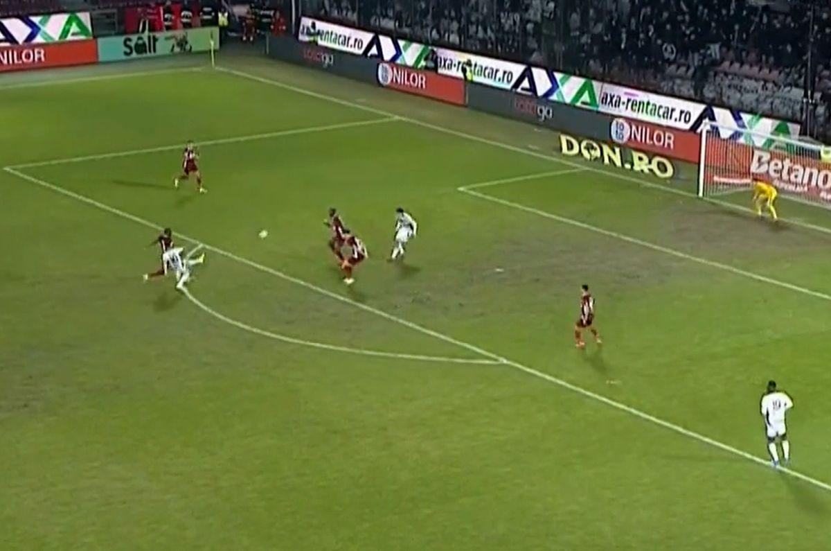 „Bug” ca-n FIFA 98 » Portarul Popa, plonjon bizar la golul lui Nistor din CFR Cluj - U Cluj