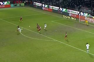 „Bug” ca-n FIFA 98 » Portarul Popa, plonjon bizar la golul lui Nistor din CFR Cluj - U Cluj